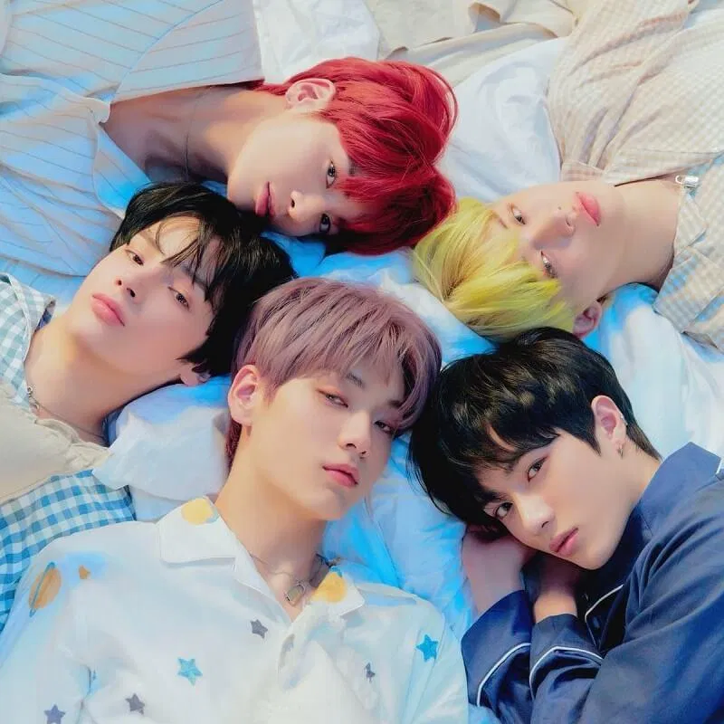 TOMORROW X TOGETHER ( Nguồn ảnh: Internet)