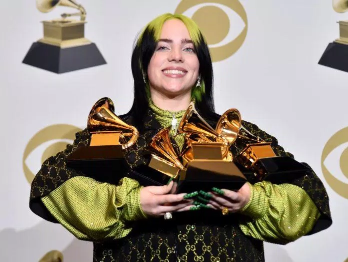 Billie Eilish đạt loạt thành tích khủng dù tuổi đời còn rất trẻ (Ảnh: Internet)