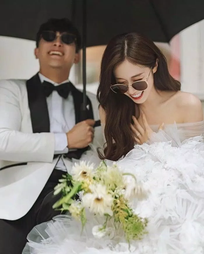 Bộ ảnh cưới hài hước lãng mạn của Jiyeon T-ara khiến netizen thích thú ảnh cưới hài hước IU IU Jiyeon Jiyeon Jiyeon kết hôn Jiyeon T ara KPOP lãng mạn T ARA Jiyeon T-ARA