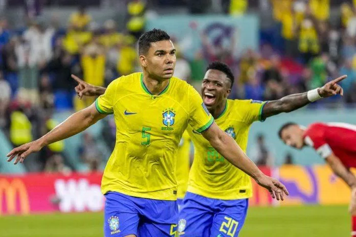 Bản lĩnh và kinh nghiệm là những gì mà Casemiro đã thể hiện trong màu áo của Brazil tại World Cup 2022 (Ảnh: Internet) Bản lĩnh và kinh nghiệm là những gì mà Casemiro đã thể hiện trong màu áo của Brazil tại World Cup 2022 (Ảnh: Internet)