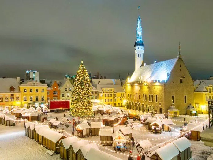 Chợ Giáng sinh Tallinn, Estonia (Ảnh: Internet)