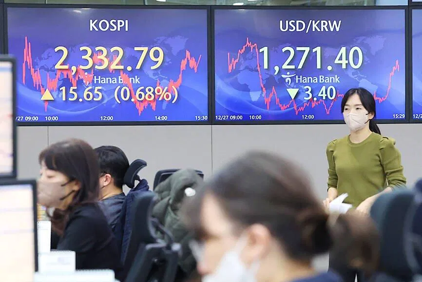 Chứng khoán châu Á tăng mạnh sau khi Trung Quốc tuyên bố mở cửa. Nguồn: Internet Chứng khoán châu Á tăng mạnh sau khi Trung Quốc tuyên bố mở cửa. Nguồn: Internet