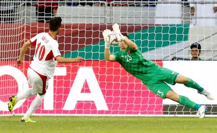 Đặng Văn Lâm và pha bay người đưa đội tuyển Việt Nam vào tứ kết Asian Cup 2019 (Ảnh: Internet) Đặng Văn Lâm và pha bay người đưa đội tuyển Việt Nam vào tứ kết Asian Cup 2019 (Ảnh: Internet)