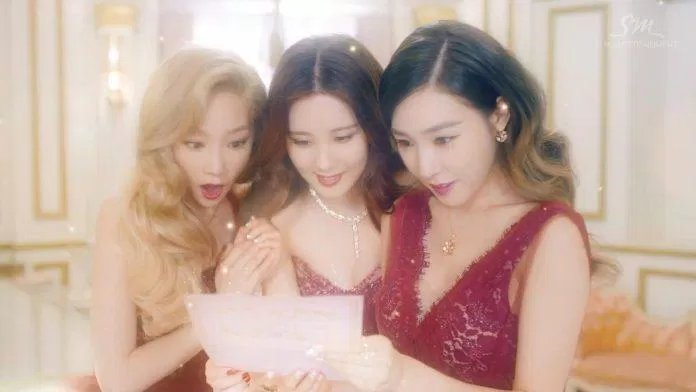 Dear Santa - TaeTiSeo (Ảnh: Internet) Dear Santa - TaeTiSeo (Ảnh: Internet)