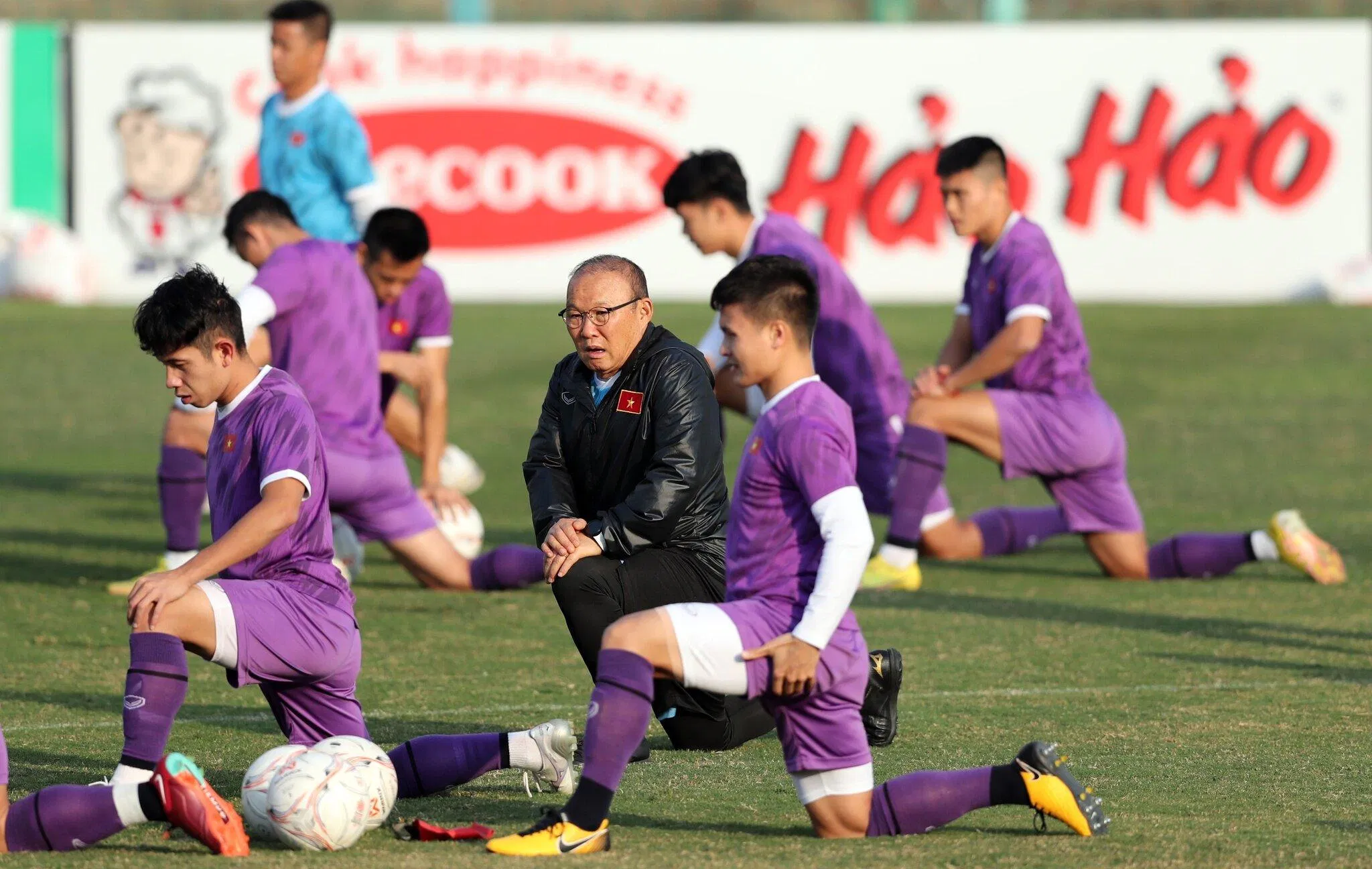 Các cầu thủ tập trung cho trận đấu sắp tới (Ảnh: Internet) Các cầu thủ tập trung cho trận đấu sắp tới (Ảnh: Internet)