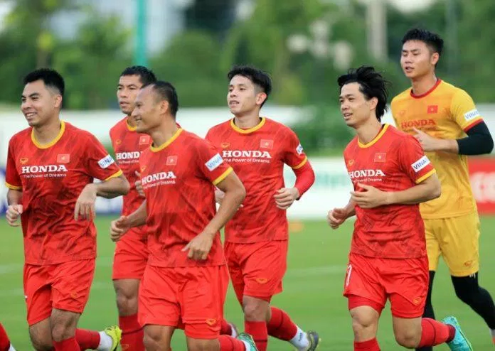 Công Phượng và Quang Hải cũng sẽ trở về hội quân cùng toàn đội vào sáng ngày 15/12 (Ảnh: Internet) Công Phượng và Quang Hải cũng sẽ trở về hội quân cùng toàn đội vào sáng ngày 15/12 (Ảnh: Internet)
