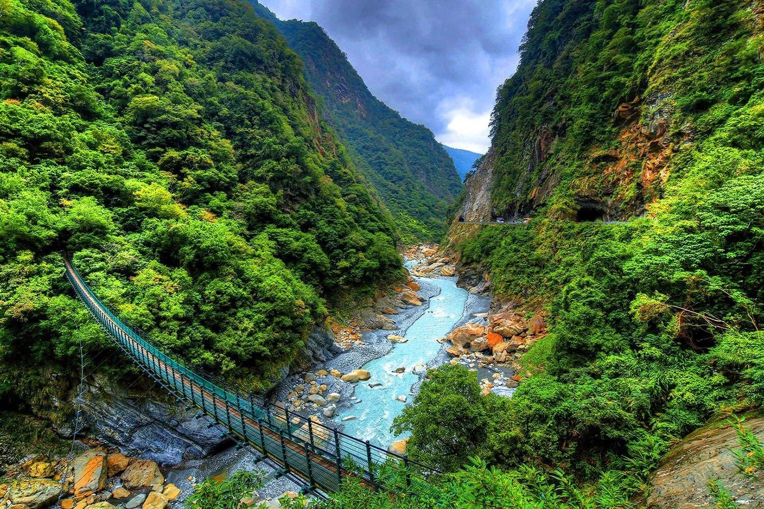 Hẻm núi Taroko - Nguồn: Internet Hẻm núi Taroko - Nguồn: Internet