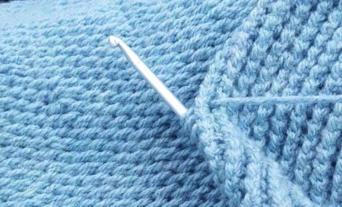 Tự tay đan một chiếc khăn len (nguồn: Internet)