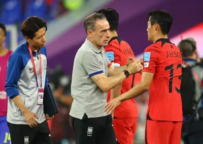 Paulo Bento không thể giúp Hàn Quốc tiếp tục viết nên lịch sử cho bóng đá châu Á tại sân chơi World Cup (Ảnh: Internet) Paulo Bento không thể giúp Hàn Quốc tiếp tục viết nên lịch sử cho bóng đá châu Á tại sân chơi World Cup (Ảnh: Internet)