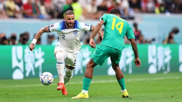Kyle Walker mới trở lại sau chấn thương nhưng cho thấy phong độ ổn định bên hành lang cánh của tuyển Anh (Ảnh: Internet) Kyle Walker mới trở lại sau chấn thương nhưng cho thấy phong độ ổn định bên hành lang cánh của tuyển Anh (Ảnh: Internet)