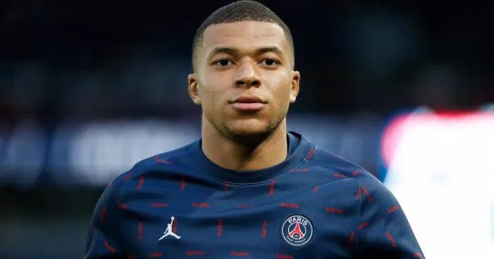 Mbappé bắt đầu sự nghiệp của mình cho câu lạc bộ AS Monaco (Ảnh: Internet) Mbappé bắt đầu sự nghiệp của mình cho câu lạc bộ AS Monaco (Ảnh: Internet)
