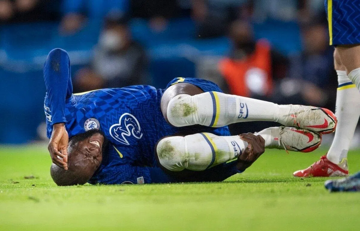 Những chấn thương liên tiếp cướp đi thời gian thi đấu đỉnh cao của Lukaku trong năm 2022 (Ảnh: Internet) Những chấn thương liên tiếp cướp đi thời gian thi đấu đỉnh cao của Lukaku trong năm 2022 (Ảnh: Internet)