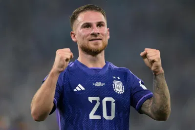 Mac Allister sẽ là số 10 tương lai của tuyển Argentina sau khi World Cup 2022 khép lại (Ảnh: Internet) Mac Allister sẽ là số 10 tương lai của tuyển Argentina sau khi World Cup 2022 khép lại (Ảnh: Internet)