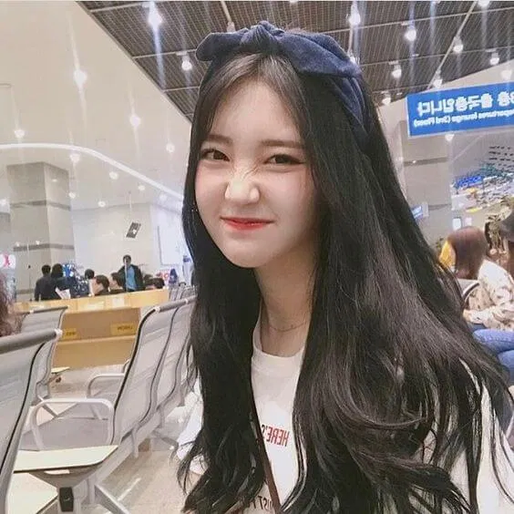 Mái tóc đen dài, mượt