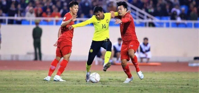 Mukhairi Ajmal chính là cầu thủ có nhiều cơ hội nhất bên phía Malaysia ở cuối hiệp 1 (Ảnh: Internet)