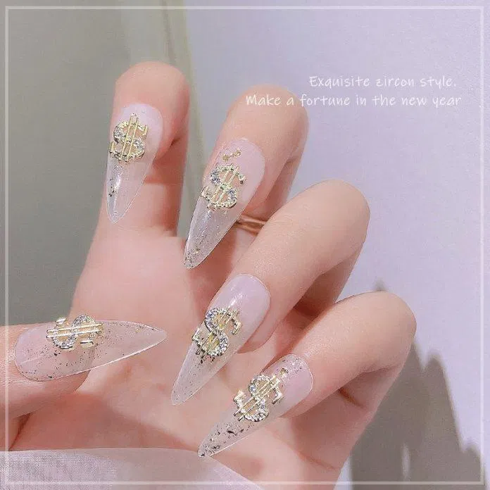 Mẫu nail Tết 2023 đẹp sang chảnh. (Ảnh: Internet)