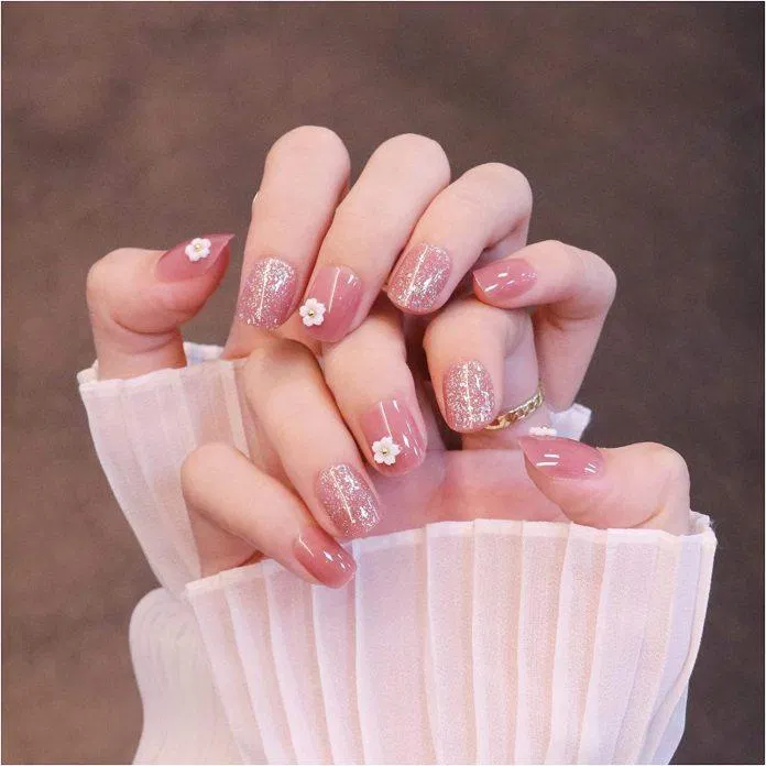 Mẫu nail Tết 2023 hot trend nhất. (Ảnh: Internet)