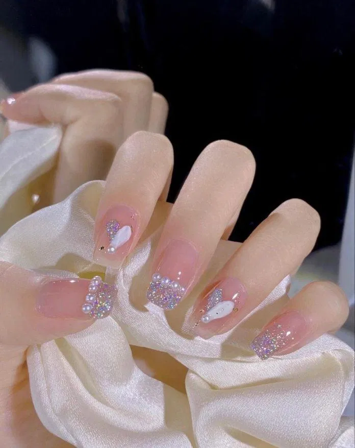 Mẫu nail Tết 2023 đẹp sang chảnh. (Ảnh: Internet)