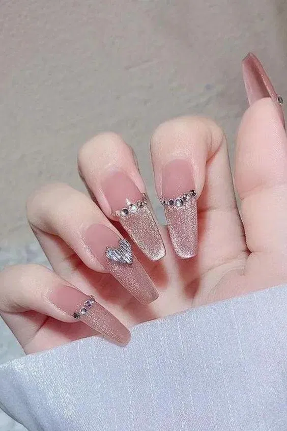 Mẫu nail Tết 2023 đẹp sang chảnh. (Ảnh: Internet)