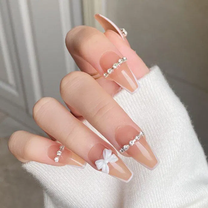 Mẫu nail Tết 2023 đẹp sang chảnh. (Ảnh: Internet)