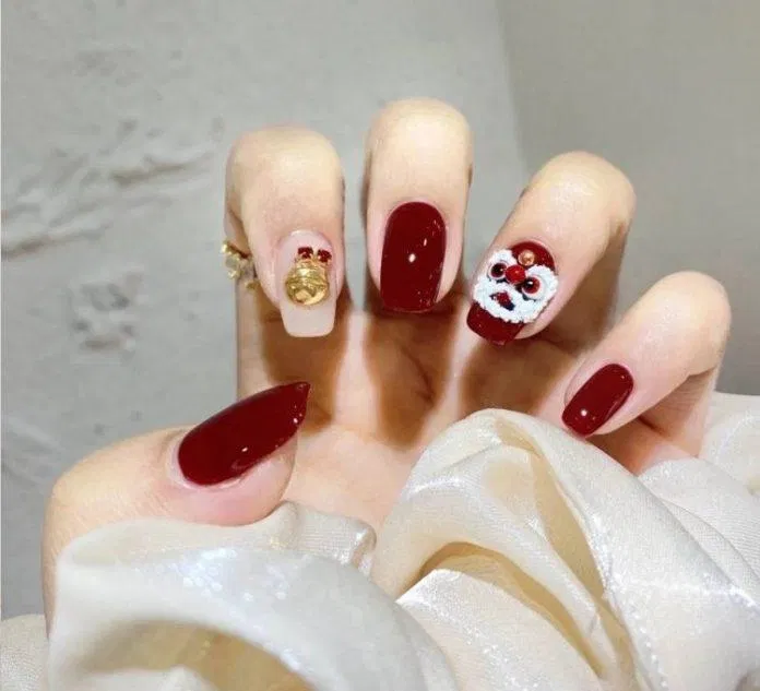 Mẫu nail Tết 2023 màu đỏ rực rỡ, nổi bật. (Ảnh: Internet)