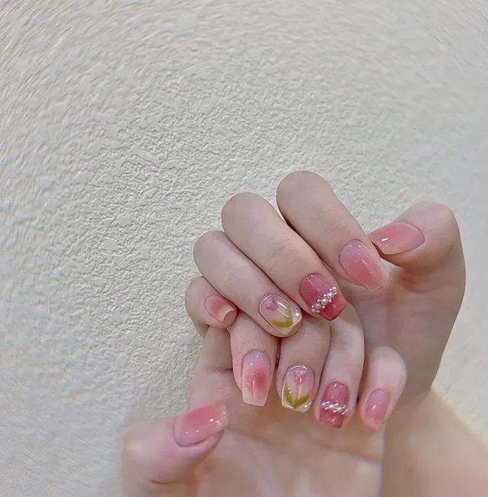 Mẫu nail Tết 2023 đẹp sang chảnh. (Ảnh: Internet)