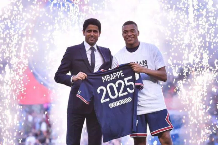 Mbappé chuyển sang CLB mới Paris Saint-Germain (Nguồn: Internet)