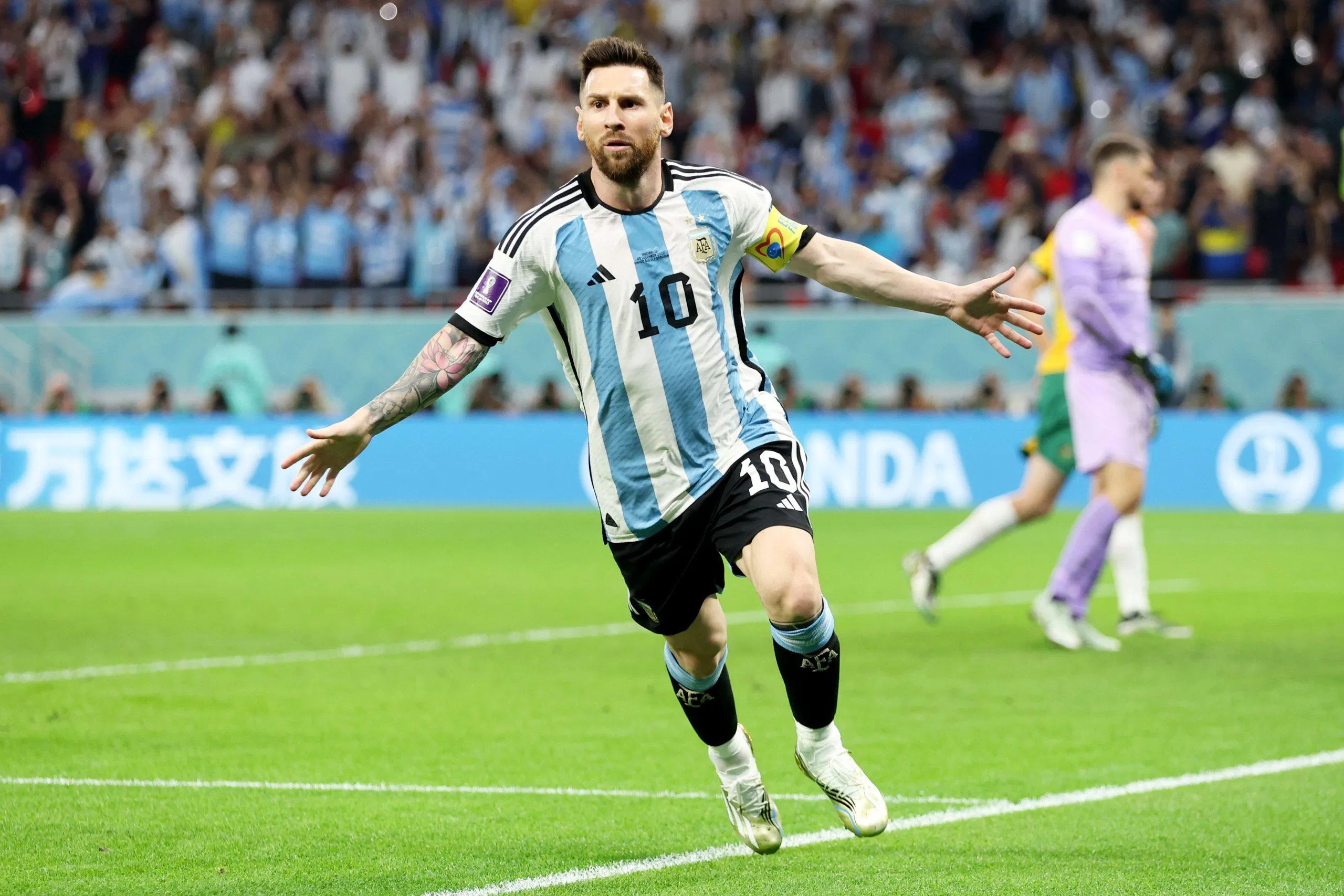 Đây sẽ là hình ảnh cuối cùng của World Cup 2022 mà người ta muốn nhìn thấy ở Messi (Ảnh: Internet) Đây sẽ là hình ảnh cuối cùng của World Cup 2022 mà người ta muốn nhìn thấy ở Messi (Ảnh: Internet)