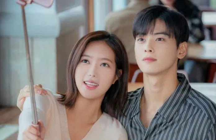 Bộ phim truyền hình dựa trên webtoon đã chiếm được cảm tình của hàng triệu người trong thời gian đầu ra mắt.