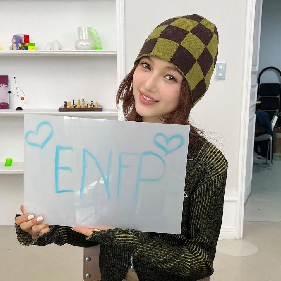 Trắc nghiệm MBTI của NewJeans: Đây là kết quả miêu tả tính cách của họ Danielle Newjeans Hanni NewJeans Hyein NewJeans MBTI MBTI Newjeans NEWJEANS Newjeans profile tính cách trắc nghiệm Trắc nghiệm MBTI trắc nghiệm tính cách Trắc nghiệm tính cách MBTI