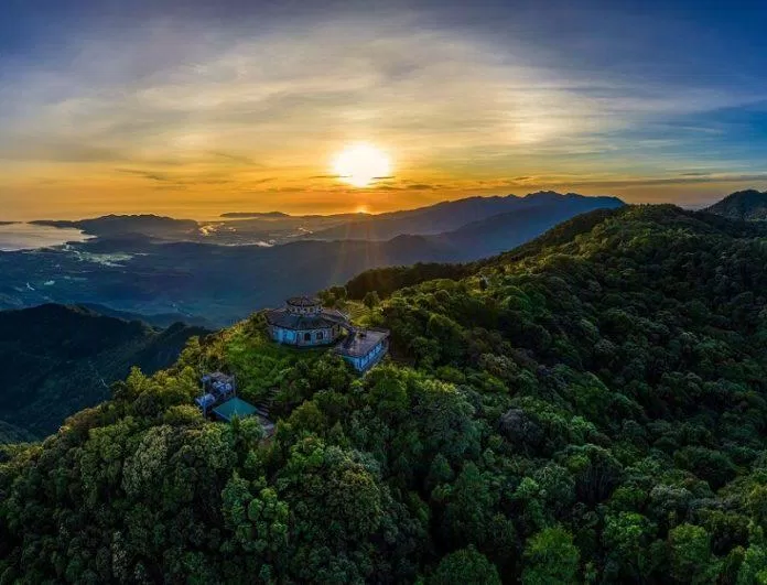 Núi Bạch Mã - Huế (Nguồn: Internet).