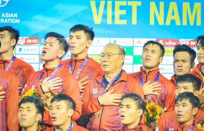 Một chức vô địch AFF Cup và 2 tấm HCV SEA Games bóng đá nam đã quá đủ đưa HLV Park Hang Seo vào ngôi đền các huyền thoại bóng đá Việt Nam (Ảnh: Internet) Một chức vô địch AFF Cup và 2 tấm HCV SEA Games bóng đá nam đã quá đủ đưa HLV Park Hang Seo vào ngôi đền các huyền thoại bóng đá Việt Nam (Ảnh: Internet)
