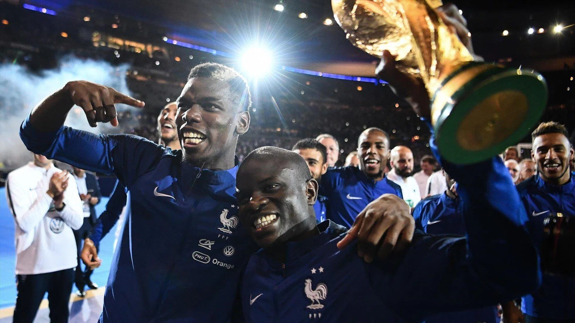Sự vắng mặt của cặp đội Kante - Pogba như báo hiệu một điều chẳng lành cho đội tuyển Pháp ở World Cup 2022 (Ảnh: Internet) Sự vắng mặt của cặp đội Kante - Pogba như báo hiệu một điều chẳng lành cho đội tuyển Pháp ở World Cup 2022 (Ảnh: Internet)