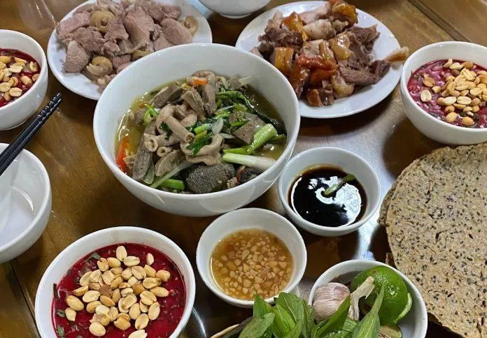 Món ăn của quán. (Ảnh: Internet)