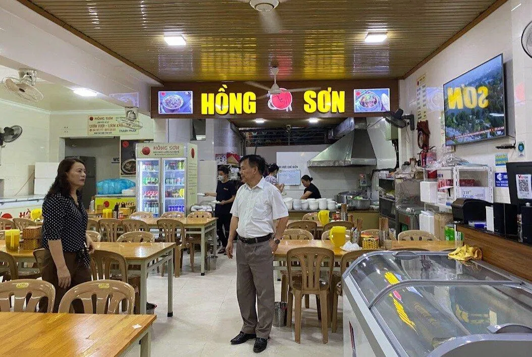 Không bên trong của quán. (Ảnh: Internet)