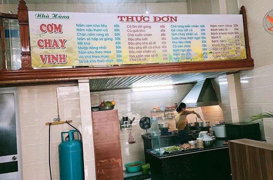 15 quán ăn ngon ở Nghệ An mà team mê ẩm thực không thể bỏ lỡ khi đến xứ Nghệ 15 quán ăn ngon ở Nghệ An ẩm thực ẩm thực Nghệ An ăn ngon bún bò Bún bò Liên Công du lịch Nghệ An đặc sản hải sản Hải sản Rạm Biển Hàn Quốc quán Hồng Sơn đặc sản lươn xứ Nghệ Nghệ An nhà hàng Nhà hàng Ẩm Thực Việt Nhà hàng cơm chay Vinh Nhà hàng Con Bò Vàng Nhà hàng dê Cầu Đòn Nhà hàng Làng Việt 2 Nhà hàng me thui Hoan Hợi Nhà hàng Sen Quê nghé thui xứ Nghệ Nhà hàng Sen Vàng Nhà hàng Việt Đức quán ăn quán ăn ngon quán ăn ngon ở Nghệ An Quán cháo Quán lẩu vịt 117 sen vàng súp lươn cô Hạnh thành phố thông tin