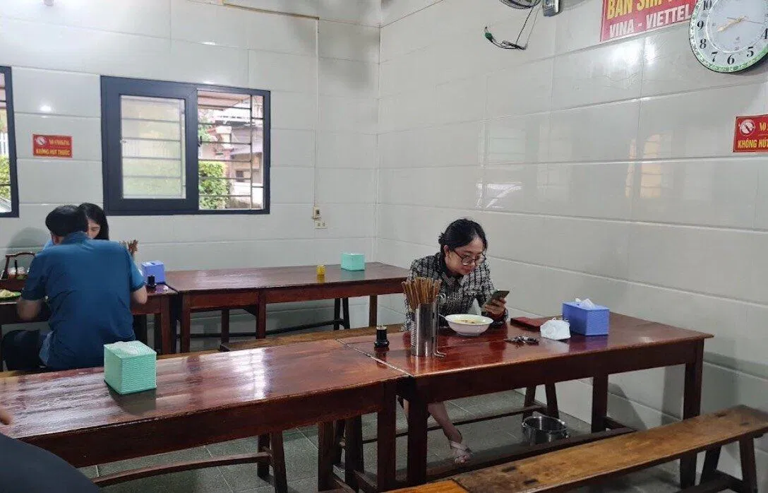 Không gian bên trong của quán. (Ảnh: Internet)