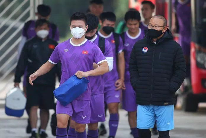 Quang Hải đã chính thức trở lại tập luyện với đồng đội nhưng cơ hội ra sân với Malaysia vẫn bỏ ngỏ (Ảnh: Internet)
