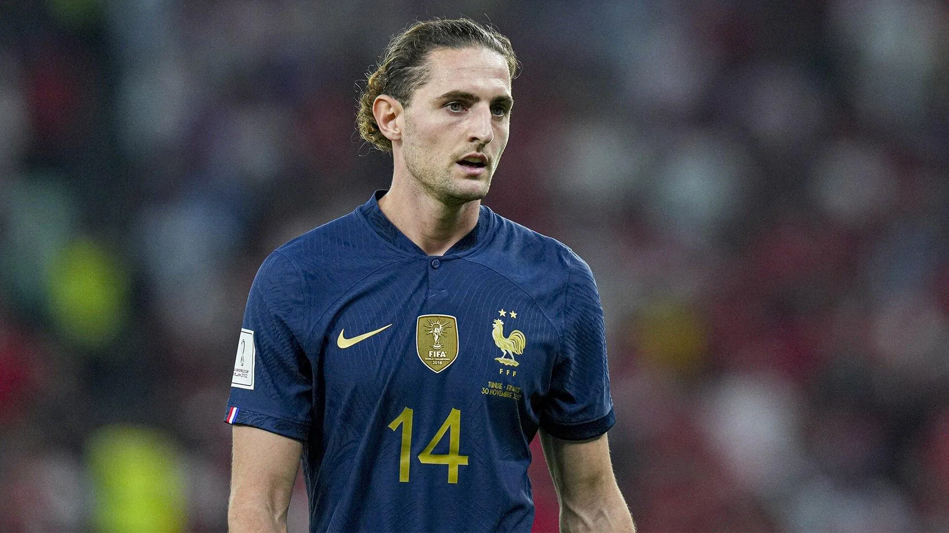 Rabiot đã chơi rất tốt trước khi gặp những vấn đề về sức khỏe ở những trận đấu cuối của tuyển Pháp ở Wold Cup 2022 (Ảnh: Internet) Rabiot đã chơi rất tốt trước khi gặp những vấn đề về sức khỏe ở những trận đấu cuối của tuyển Pháp ở Wold Cup 2022 (Ảnh: Internet)
