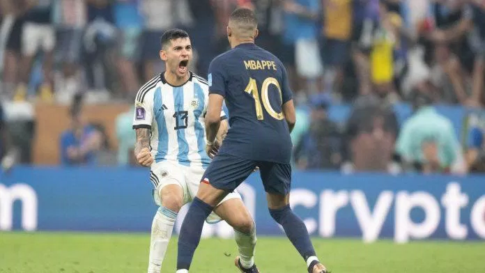Romero đã có một cuộc đối đầu cực kì ấn tượng trước Kylian Mbappe của tuyển Pháp (Ảnh: Internet) Romero đã có một cuộc đối đầu cực kì ấn tượng trước Kylian Mbappe của tuyển Pháp (Ảnh: Internet)