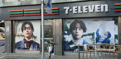 Chúc mừng sinh nhật V BTS trên tiền cửa hàng 7-Eleven