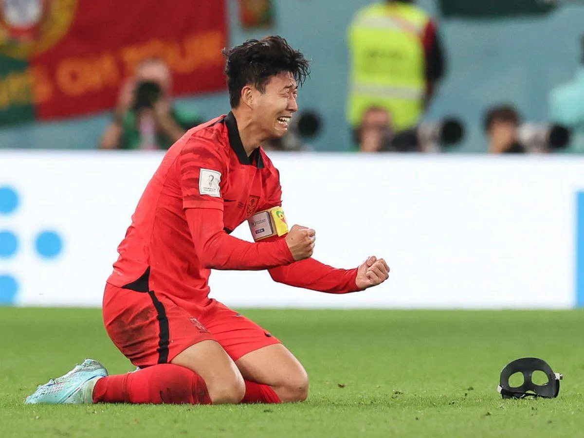 Son Heung Min khóc như đứa trẻ nhưng lần này anh đã là người chiến thắng (Ảnh: Internet) Son Heung Min khóc như đứa trẻ nhưng lần này anh đã là người chiến thắng (Ảnh: Internet)