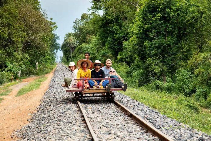 Tàu Tre, Battambang - Nguồn: Internet Tàu Tre, Battambang - Nguồn: Internet