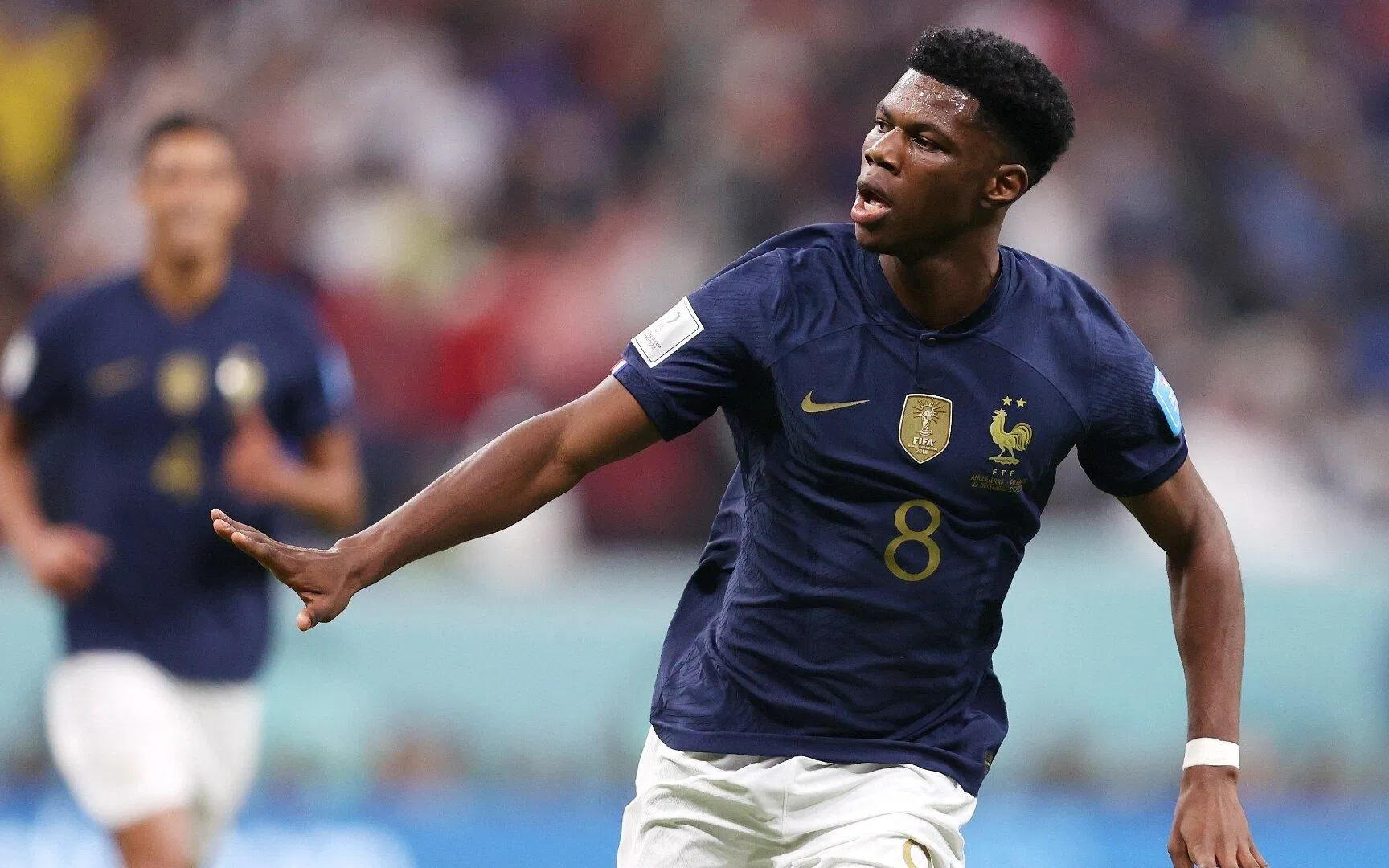 Tchouameni đã trình diễn một lối chơi cực kì hoa mỹ nhưng không kém phần tốc độ ở Qatar 2022 (Ảnh: Internet) Tchouameni đã trình diễn một lối chơi cực kì hoa mỹ nhưng không kém phần tốc độ ở Qatar 2022 (Ảnh: Internet)