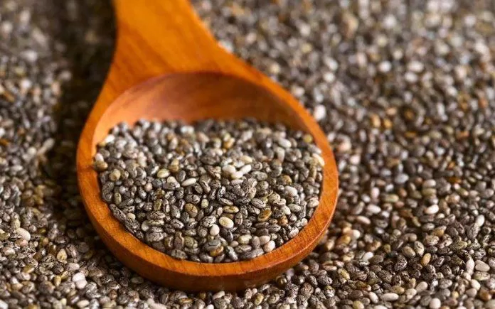 Bạn có thể dùng hạt chia để làm các món nước detox cơ thể (Ảnh: Internet) Bạn có thể dùng hạt chia để làm các món nước detox cơ thể (Ảnh: Internet)