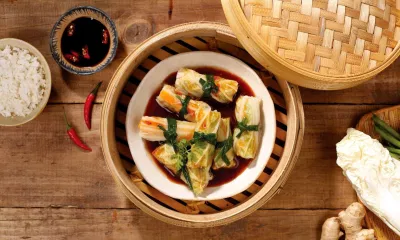 Thành phẩm và thưởng thức. Nguồn: YouTube Món Ngon Mỗi Ngày