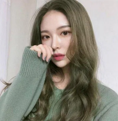 milk tea color hair