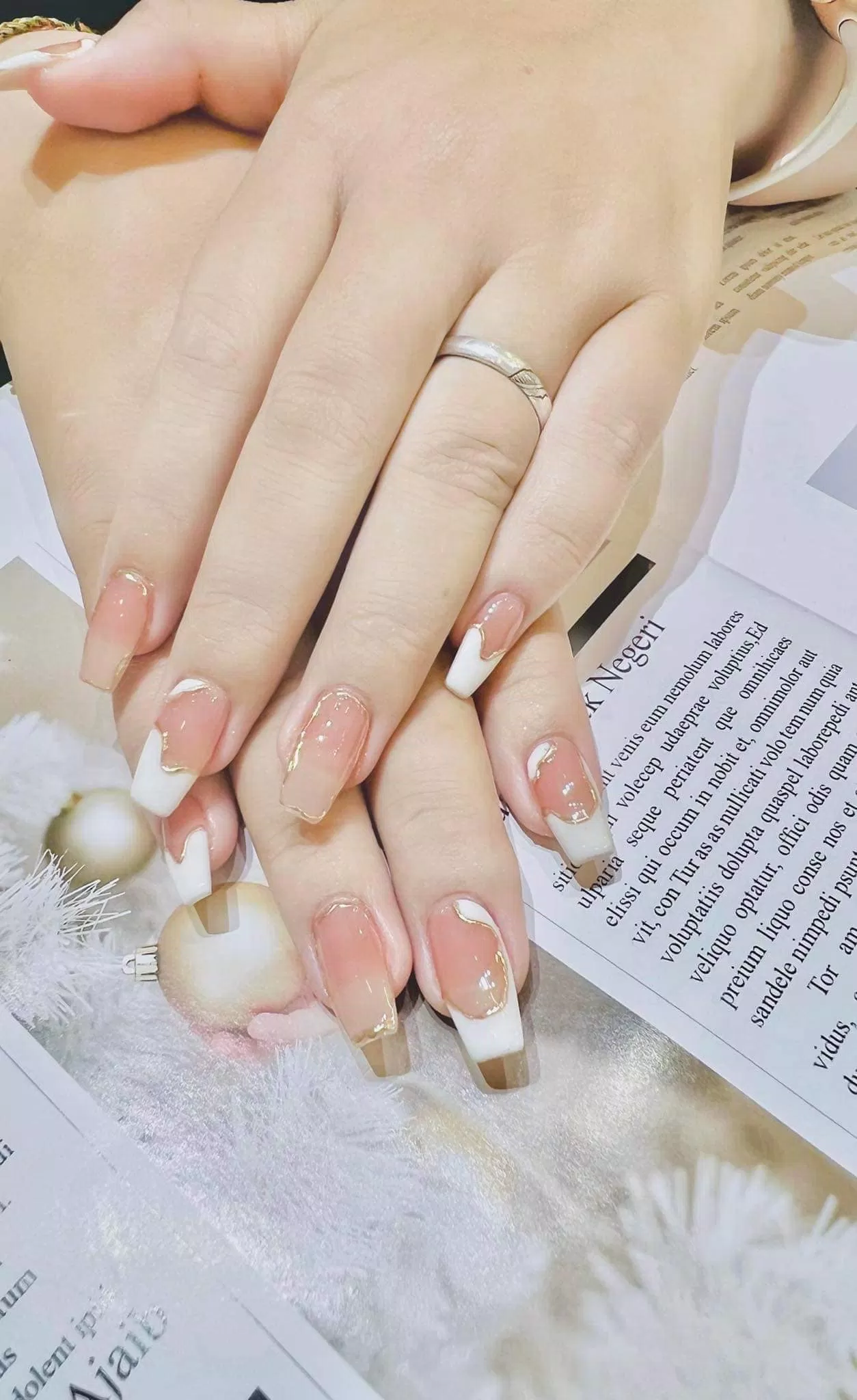 CoCo Nails & Beauty có các nhiều mẫu nail Hàn (Nguồn: Internet) CoCo Nails & Beauty có các nhiều mẫu nail Hàn (Nguồn: Internet)