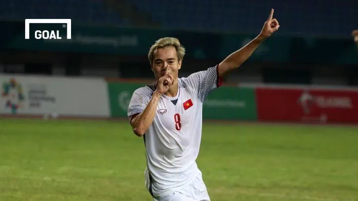Văn Toàn ghi bàn thắng duy nhất đưa đội tuyển Việt Nam lần đầu tiên làm nên lịch sử khi có mặt tại bán kết Asiad 2019 (Ảnh: Internet)