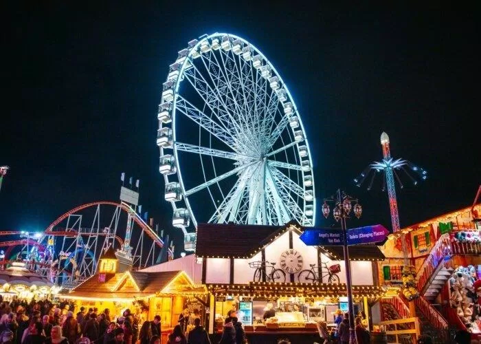 Chợ Giáng sinh Hyde Park’s Winter Wonderland, Anh (Ảnh: Internet) Chợ Giáng sinh Hyde Park’s Winter Wonderland, Anh (Ảnh: Internet)
